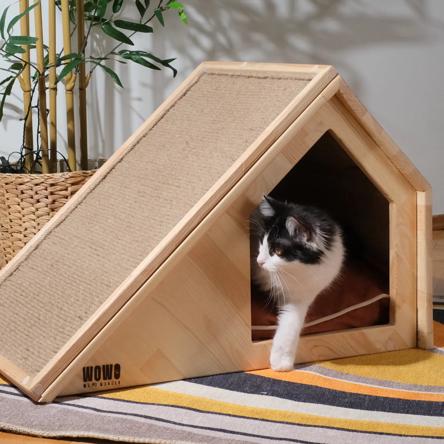 Maison Griffoir en Bois – Espace Confort & Jeu pour Chats