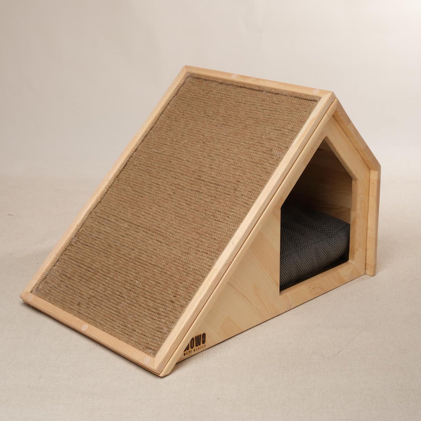 Maison Griffoir en Bois – Espace Confort & Jeu pour Chats